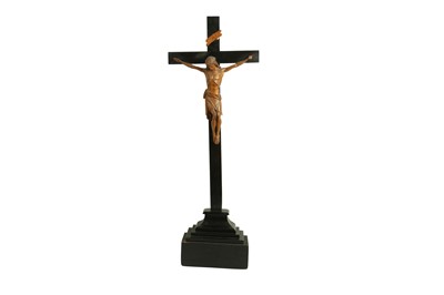 Lot 125 - AN EARLY 20TH CENTURY CARVED WOOD CORPUS CHRISTI