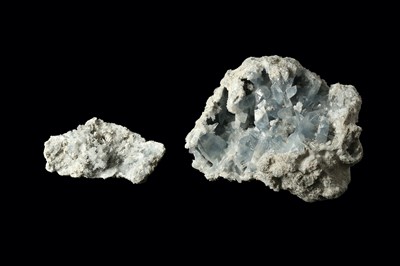 Lot 264 - A BLUE CELESTITE CRYSTAL
