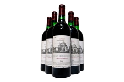 Lot 564 - Bodegas Fariña Toro Gran Colegiata Crianza 1986