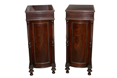 Lot 129 - A PAIR OF REGENCY MAHOGANY PEDESTAL CABINETS
