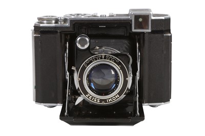 Lot 101 - A Zeiss Ikon Super Ikonta 532/16 Folding