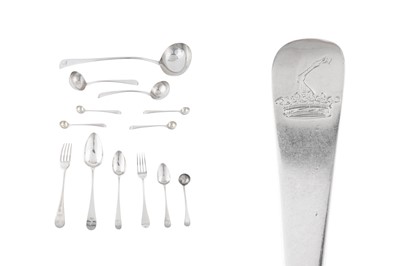 Lot 390 - An assembled George III/Victorian sterling silver table service of flatware / canteen, various dates and makers