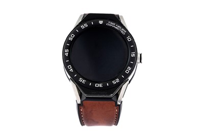Lot 60 - TAG HEUER.
