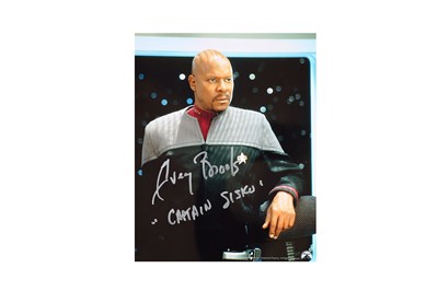 Lot 335 - Star Trek.- Avery Brooks