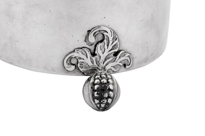 Lot 157 - A mid-17th century Norwegian silver tankard (drikkekanne), Bergen 1669 by Oluf Jørgensen (active circa 1650-1700)