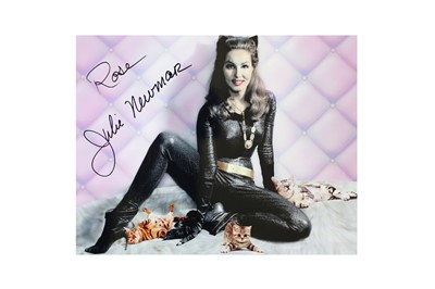 Lot 69 - Batman.- Julie Newmar