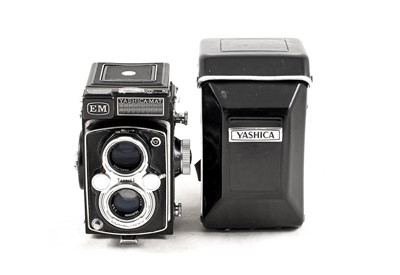 Lot 159 - A Good Yashica-Mat EM 120 TLR.