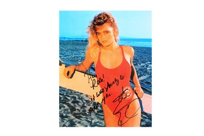 Lot 76 - Baywatch.- Erika Eleniak