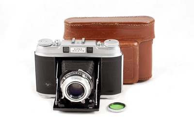 Lot 108 - A Good Agfa Super Isolette 120 Coupled Rangefinder Camera.