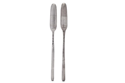 Lot 324 - An early George III sterling silver marrow scoop, London 1761 by WT script, probably William Tant