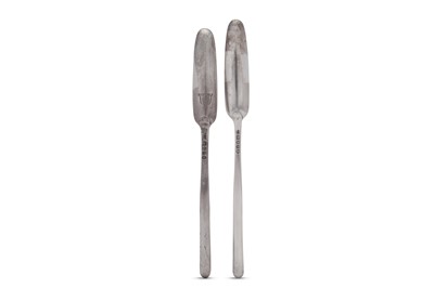 Lot 316 - A George III sterling silver marrow scoop, London 1803 by Richard Crossley