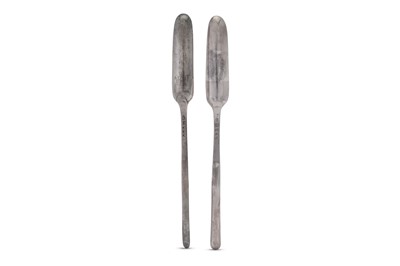 Lot 317 - A George III sterling silver marrow scoop, London 1795 by Richard Crossley