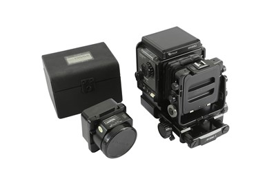 Lot 175 - A Fuji GX680 II Professional Medium Format Camera
