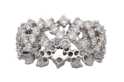 Lot 113 - A diamond eternity ring