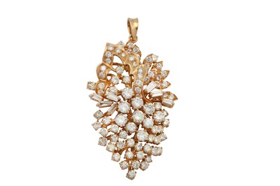 Lot 21 - A diamond pendant