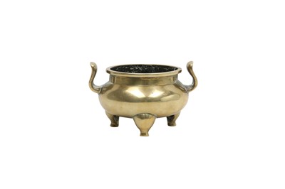 Lot 19 - A CHINESE BRONZE TRIPOD INCENSE BURNER.