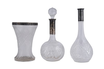 Lot 585 - AN EARLY 20TH CENTURY GERMAN 800 STANDARD SILVER GILT MOUNTED VASE, BERLIN CIRCA 1910 BY POSEN
