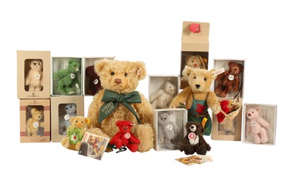 Lot 156 - A STEIFF PLUSH TEDDY BEAR