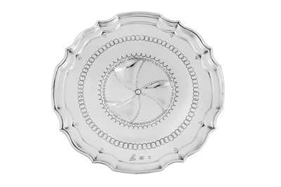 Lot 428 - An Elizabeth II Channel Islands sterling silver ‘Art and Crafts’ salver, Guernsey 1975 by Bruce Russell (active from 1974)
