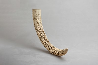Lot 310 - λ A LARGE AND IMPRESSIVE CHINESE IVORY CARVING.