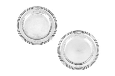 Lot 573 - Mildmay Service – An important pair of George I Britannia Standard silver dinner plates, London 1725 by Paul de Lamerie (Hertogenbosch 1688 - London 1751)