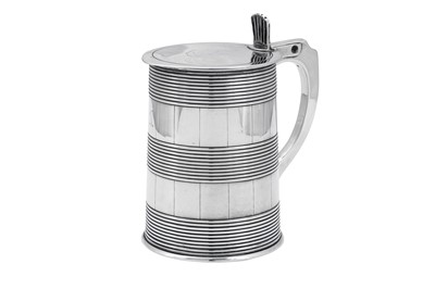 Lot 505 - A George III sterling silver quart tankard, London 1783 by Thomas Chawner (this mark reg. 31st May 1783)