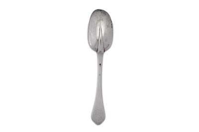 Lot 341 - A Queen Anne Britannia standard silver tablespoon, London circa 1705 by Isaac Davenport (reg. April 1697)
