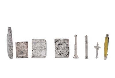 Lot 604 - A MIXED GROUP INCLUDING A VICTORIAN STERLING SILVER PEN OR FRUIT KNIFE, BIRMINGHAM 1869 BY JONATHAN BELL
