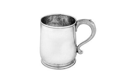 Lot 568 - A  George I sterling silver third quart mug, London 1725 by Thomas Mason (reg. 1st July 1720)