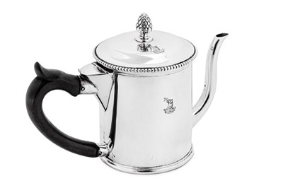 Lot 519 - A George III sterling silver argyle, London 1772 by Aaron Lestourgeon (reg. 27th June 1771)