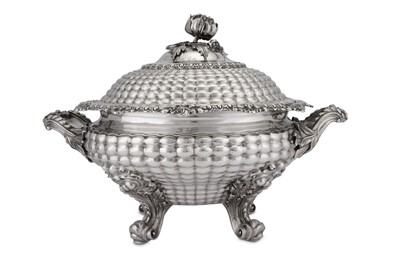Lot 504 - A fine George IV sterling silver soup tureen, London 1823 by Joseph Craddock