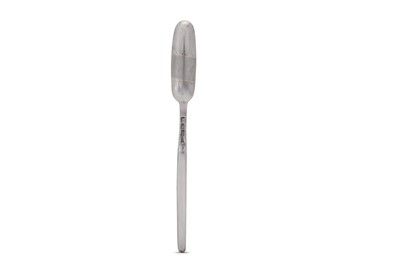 Lot 323 - A George III sterling silver marrow scoop, London 1768 by James Jones I