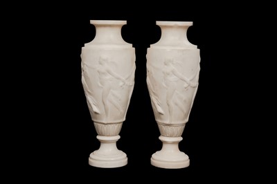 Lot 265 - A PAIR OF LATE 19TH CENTURY ITALIAN CARRARA MARBLE VASES