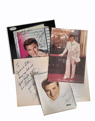 Lot 1183 - Liberace