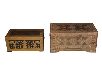 Lot 297 - AN ANGLO INDIAN MOTHER OF PEARL INLAID TRUNK, 20TH CENTURY