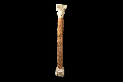 Lot 34 - A ROMANESQUE STYLE MARBLE CAPITAL ON COLUMN, POSSIBLY 13TH CENTURY