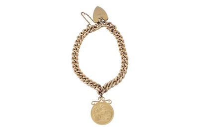 Lot 638 - A SOVEREIGN BRACELET