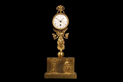 Lot 294 - AN EARLY 19TH CENTURY SWEDISH GILT BRONZE MANTEL CLOCK