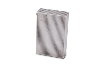 Lot 38 - A George VI sterling silver lighter, Birmingham 1950 by Bach & Cooper