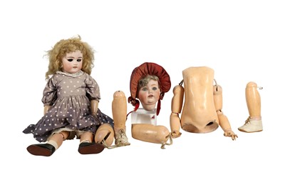 Lot 167 - DOLLS: A JOHANN DANIEL KESTNER (JDK) BISQUE HEADED DOLL, EARLY 20TH CENTURY
