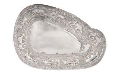 Lot 597 - A MID-20TH CENTURY CEYLONESE (SRI LANKAN) UNMARKED SILVER TRAY, KANDY CIRCA 1950