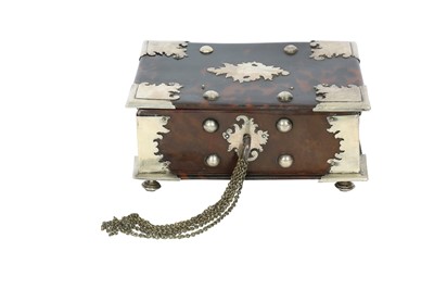 Lot 391 - λ A BATAVIAN SILVER-MOUNTED TORTOISESHELL CASKET