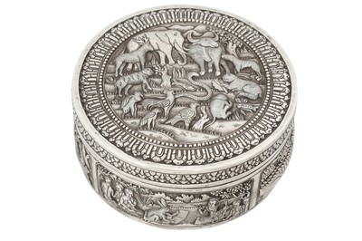 Lot 219 - A THAI SILVER REPOUSSÉ LIDDED BOX