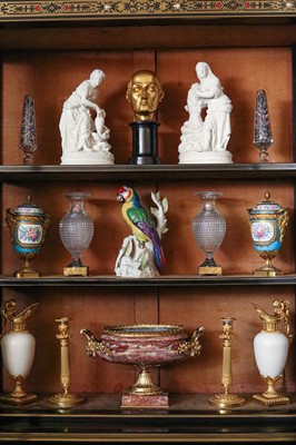 Lot 54 - A MEISSEN STYLE PORCELAIN PARROT