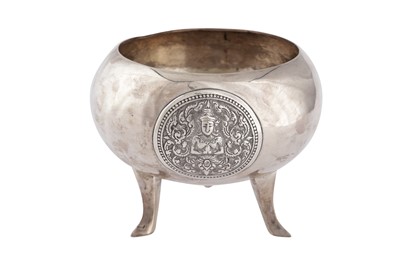 Lot 864 - A MID TO LATE 20TH CENTURY THAI SILVER BOWL, BANGKOK CIRCA 1970 BY ALEX & CO