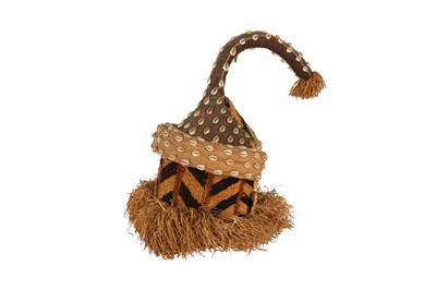Lot 45 - A KUBA MAKENGA HEADDRESS, CONGO, PROBABLY MID 20TH CENTURY
