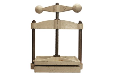 Lot 656 - Bookbinding equipment