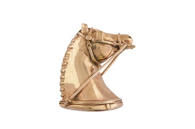 Lot 737 - A GOLD BROOCH, 1990