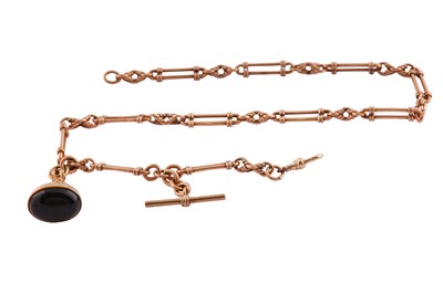 Lot 739 - A GOLD CHAIN WITH FOB