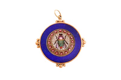 Lot 712 - A MICROMOSAIC AND LAPIS LAZULI PENDANT